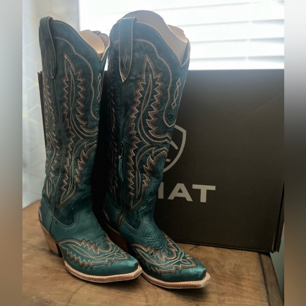 Women’s Ariat Casanova Western Boots - Picture 6 of 8